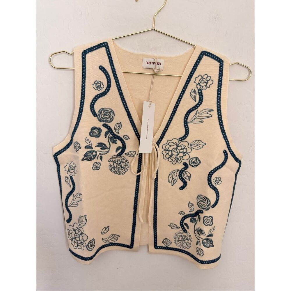 Driftwood Ravishing Roses Bohemian Vest Size Medium NWT - Picture 4 of 6